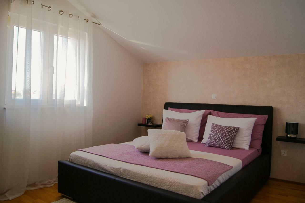 Apartments Tony Biograd Na Moru Exterior photo