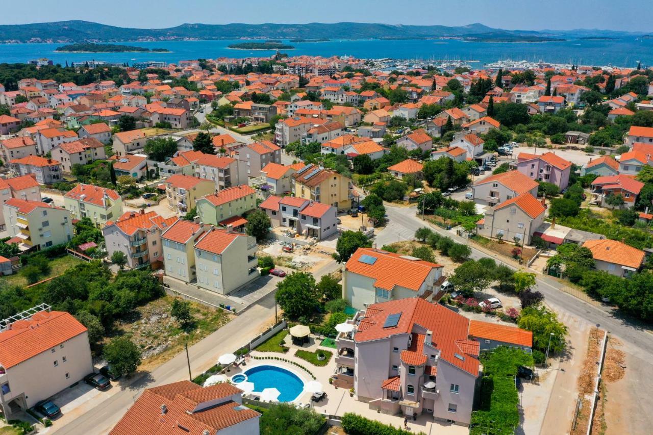 Apartments Tony Biograd Na Moru Exterior photo