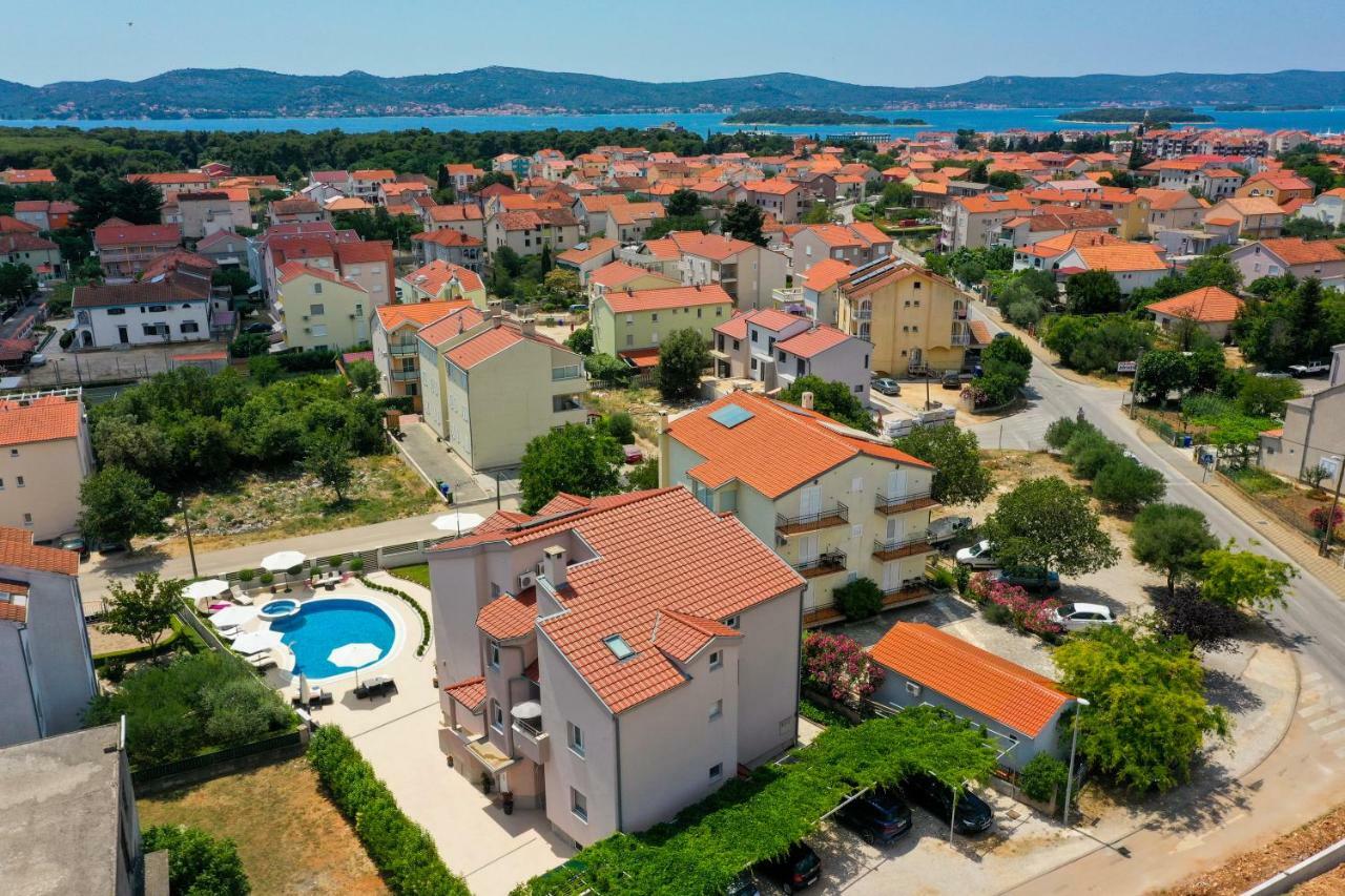 Apartments Tony Biograd Na Moru Exterior photo