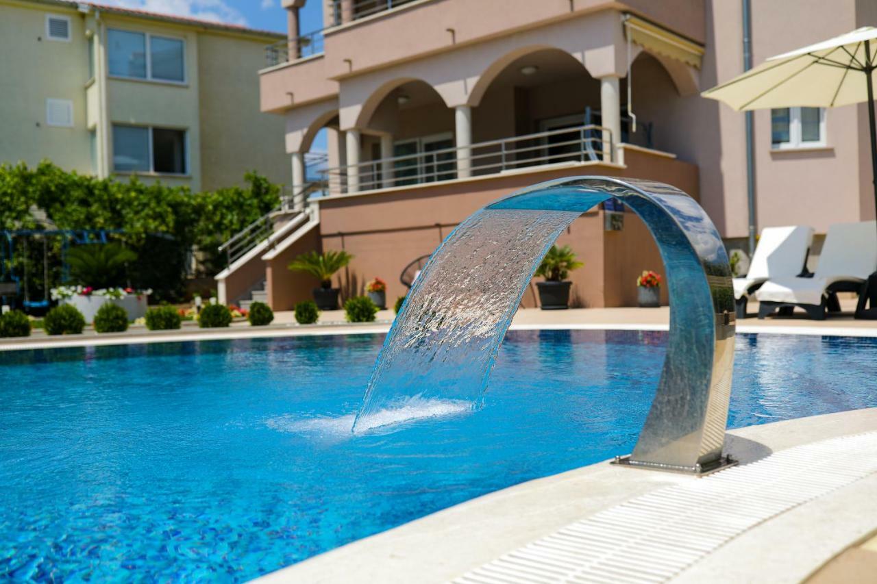 Apartments Tony Biograd Na Moru Exterior photo